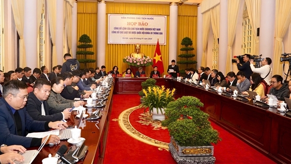 Công bố Lệnh của Chủ tịch nước về 13 luật